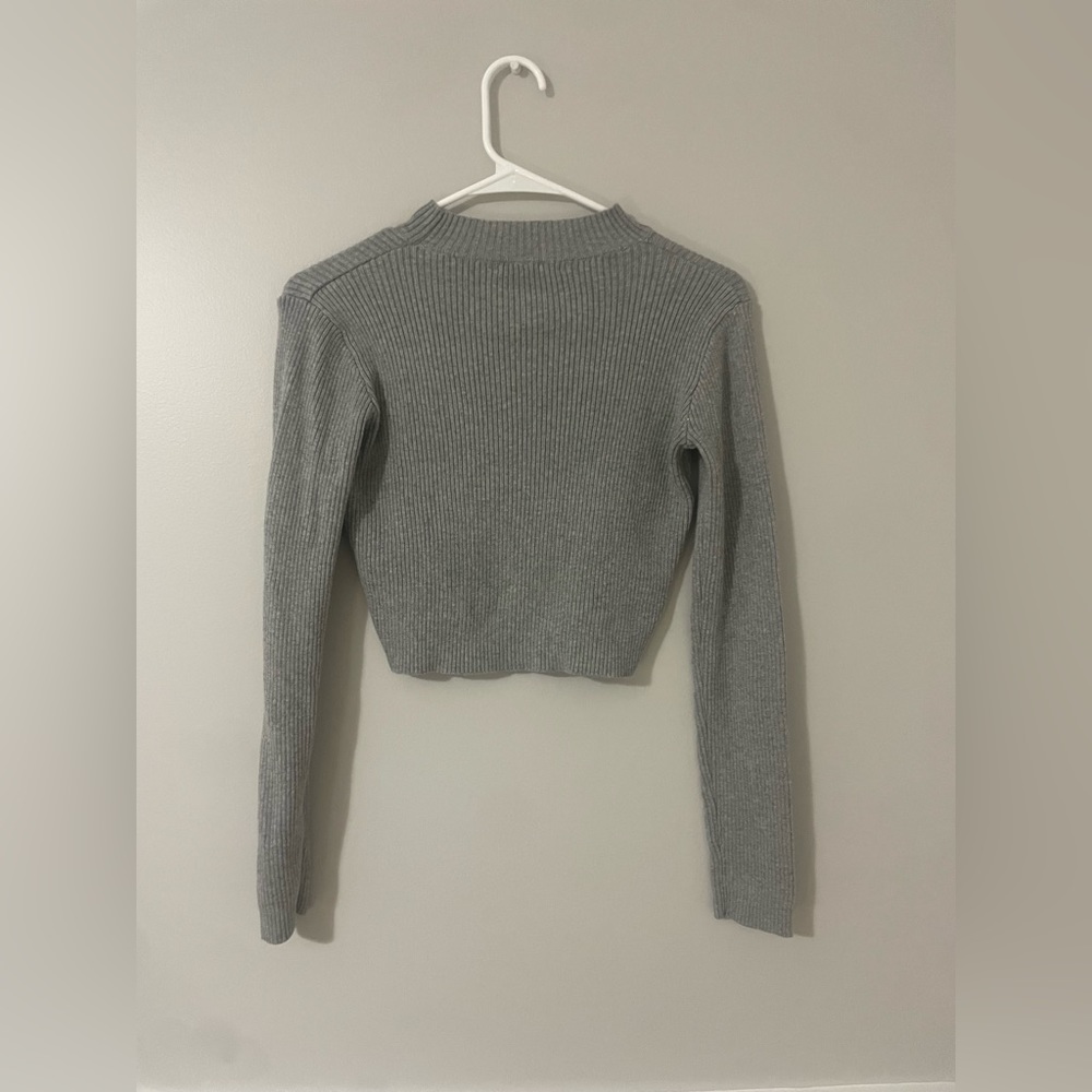 RARE Gray Brandy Melville / John galt cropped sweater